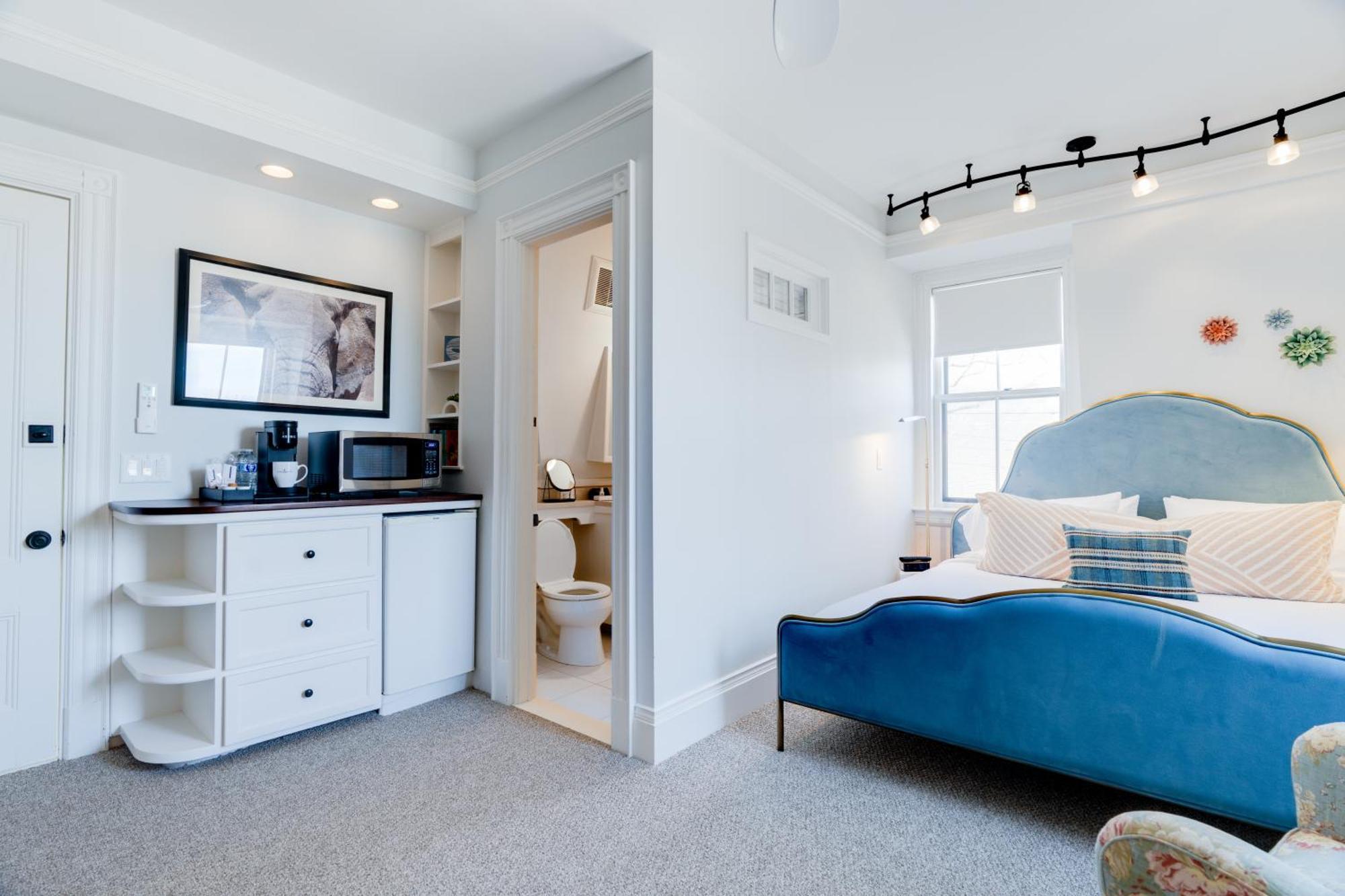 The Centerboard Hotel *