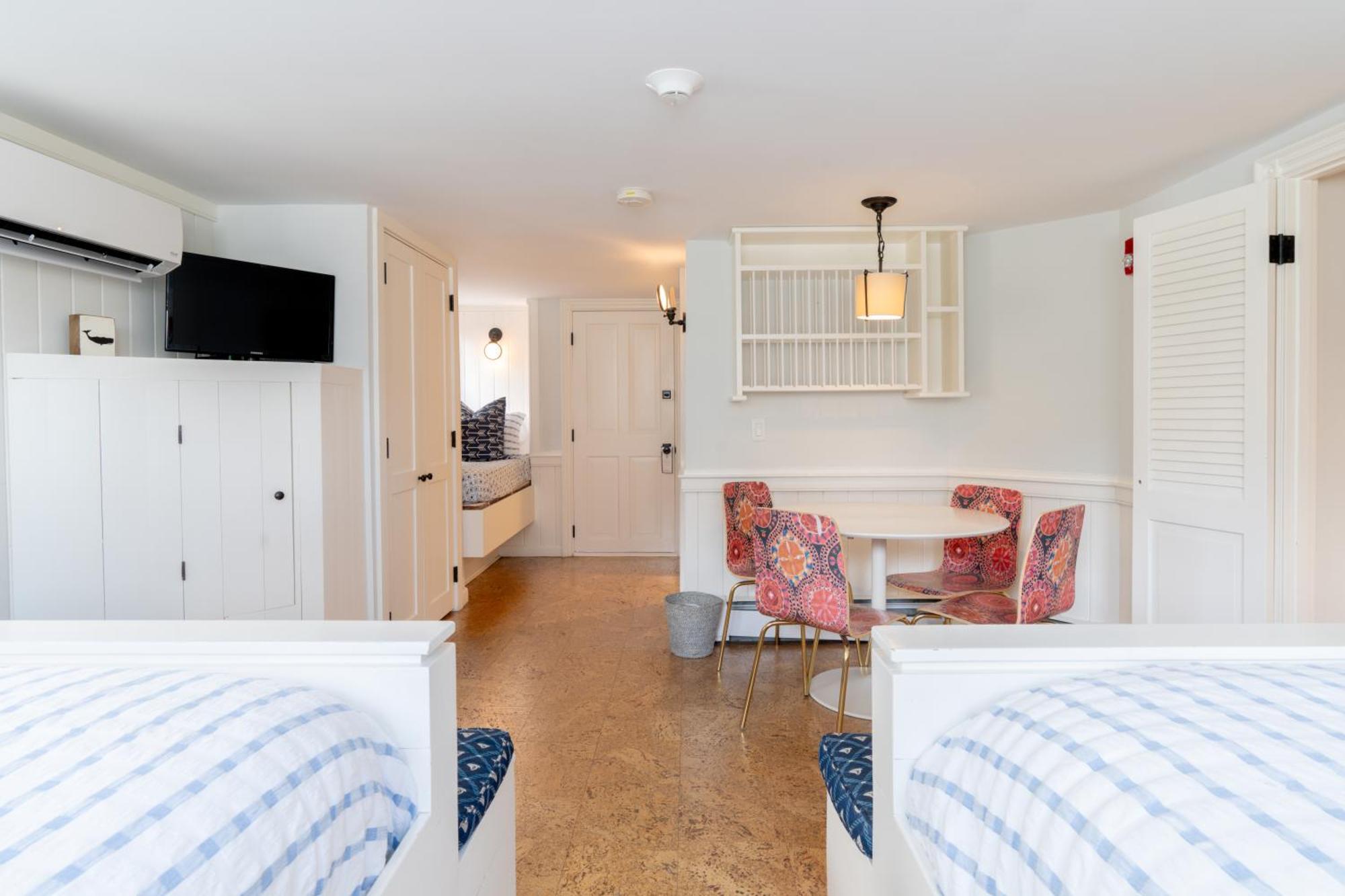 Hotel The Centerboard Nantucket